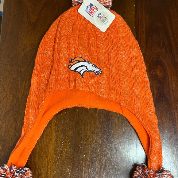 NFL Accessories - Denver Broncos NFL Team Hat Womens Football Pom Sparkle Orange Knit Winter Tags